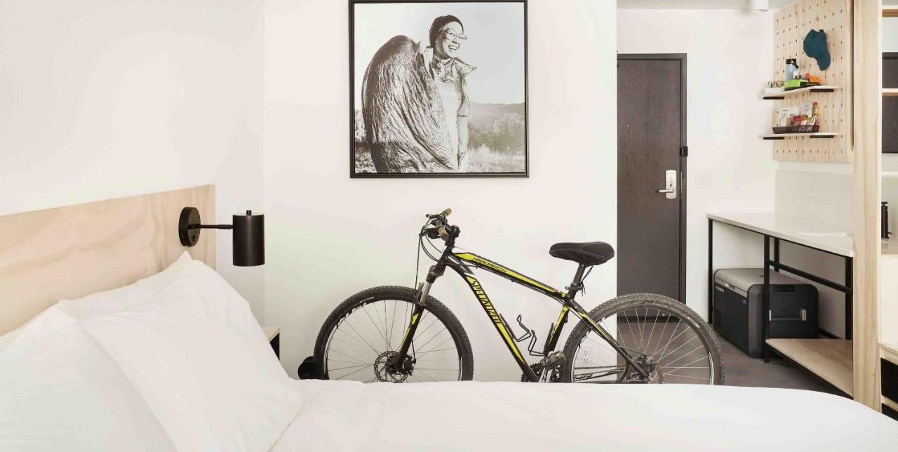 Field Station Joshua Tree Hotel ยุคคาแวลลีย์ ภายนอก รูปภาพ