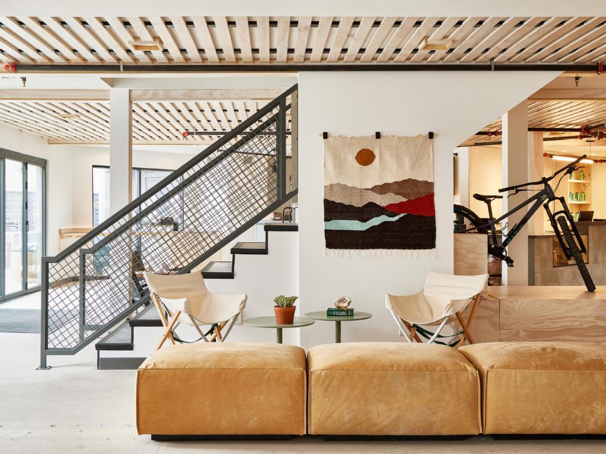 Field Station Joshua Tree Hotel ยุคคาแวลลีย์ ภายนอก รูปภาพ