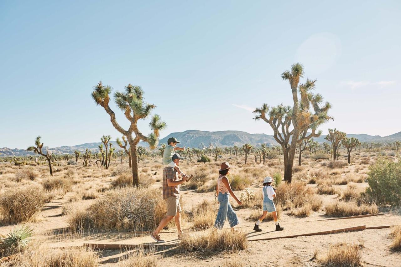 Field Station Joshua Tree Hotel ยุคคาแวลลีย์ ภายนอก รูปภาพ