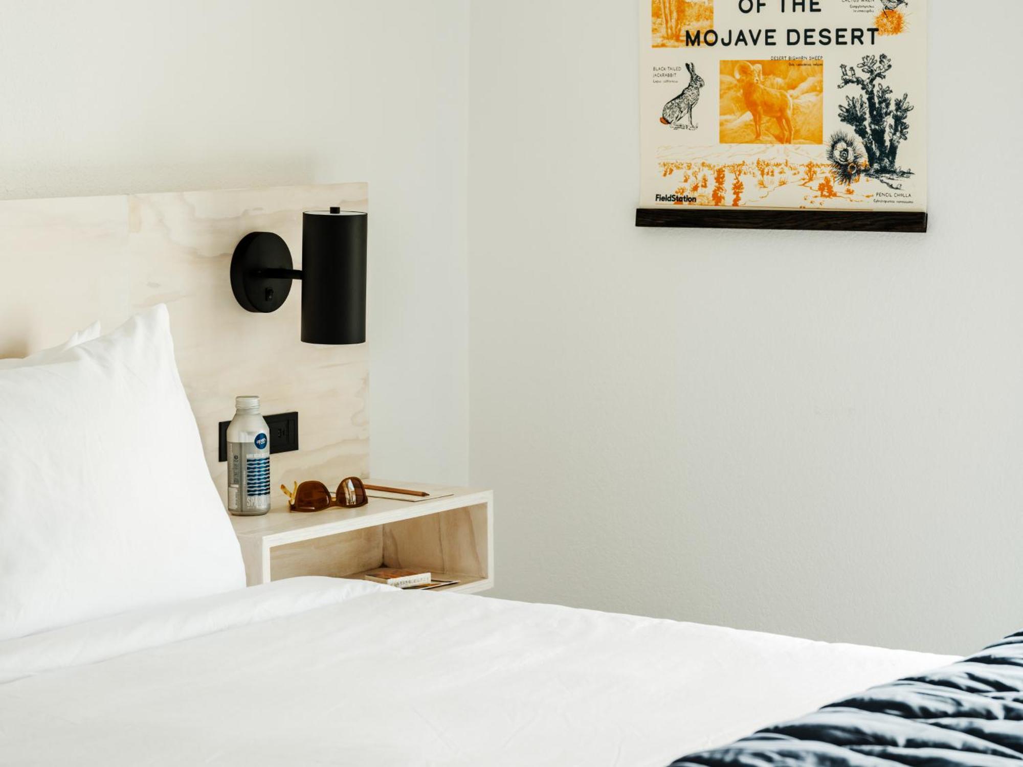 Field Station Joshua Tree Hotel ยุคคาแวลลีย์ ภายนอก รูปภาพ